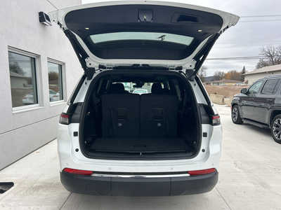 2025 Jeep Grand Cherokee L, $45910. Photo 6