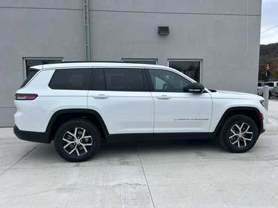 2025 Jeep Grand Cherokee L, $45910. Photo 8