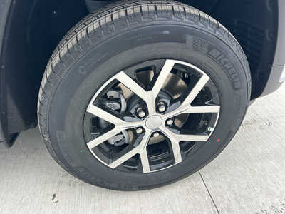 2025 Jeep Grand Cherokee L, $45910. Photo 9