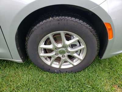 2024 Chrysler Pacifica, $29950. Photo 7