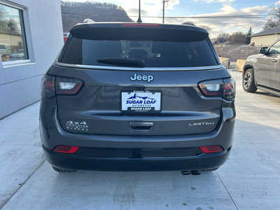 2022 Jeep Compass, $18490. Photo 5