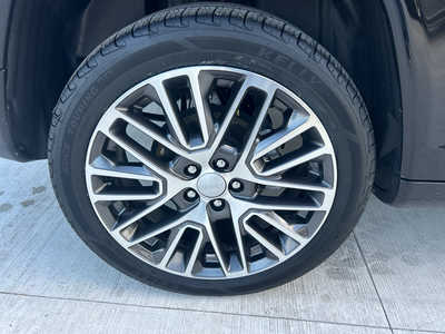 2022 Jeep Compass, $18490. Photo 9