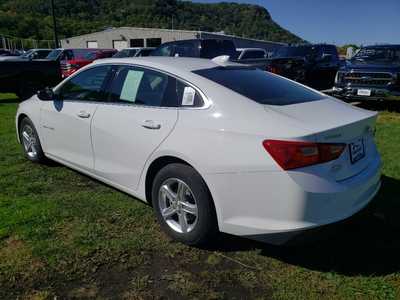 2024 Chevrolet Malibu, $18250. Photo 4