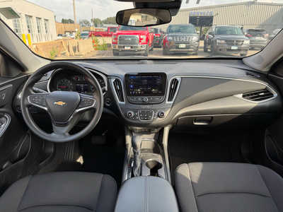 2024 Chevrolet Malibu, $18250. Photo 3