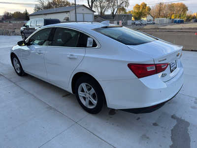 2024 Chevrolet Malibu, $18250. Photo 4