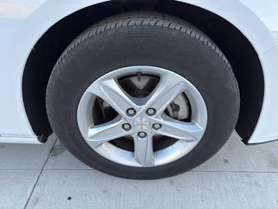 2024 Chevrolet Malibu, $18250. Photo 9