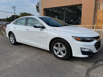 2024 Chevrolet Malibu, $18250. Photo 1