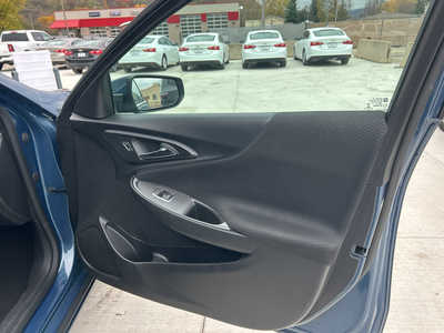 2024 Chevrolet Malibu, $18250. Photo 11