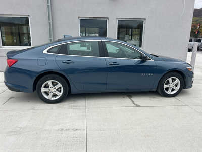 2024 Chevrolet Malibu, $18250. Photo 8