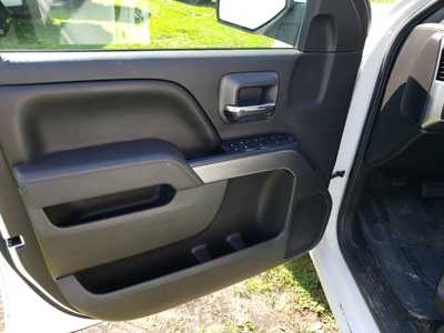 2017 Chevrolet 1500 Crew Cab, $14490. Photo 8