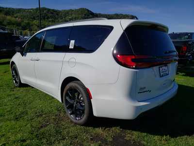 2026 Chrysler Pacifica, $50155. Photo 4