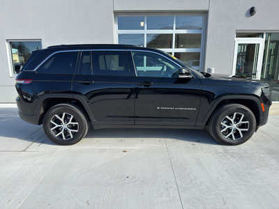 2024 Jeep Grand Cherokee, $35990. Photo 7