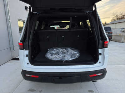 2025 Jeep Wagoneer, $70535. Photo 6