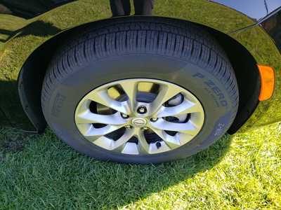 2026 Chrysler Pacifica, $43915. Photo 7