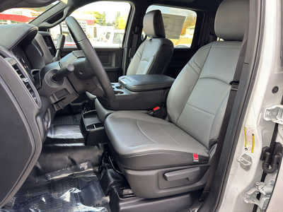 2026 RAM 3500 Crew Cab, $67530. Photo 10