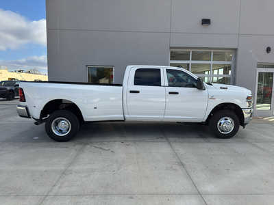 2026 RAM 3500 Crew Cab, $67530. Photo 8
