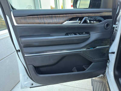 2023 Jeep Grand Wagoneer, $55490. Photo 11