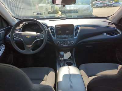 2024 Chevrolet Malibu, $18650. Photo 3