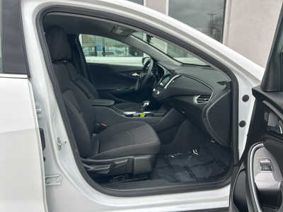 2024 Chevrolet Malibu, $18450. Photo 12