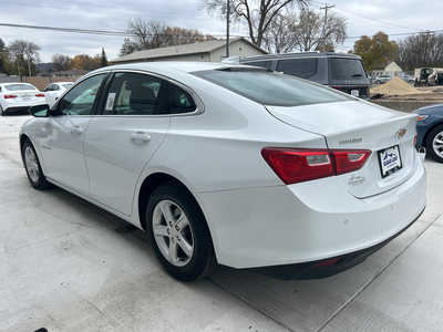2024 Chevrolet Malibu, $18450. Photo 4