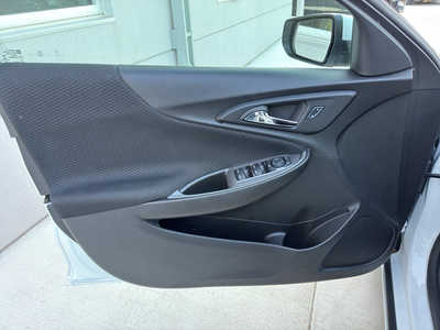 2024 Chevrolet Malibu, $18350. Photo 11