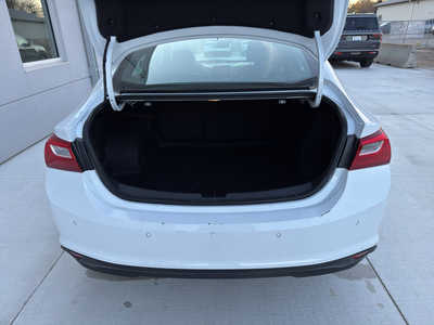 2024 Chevrolet Malibu, $18350. Photo 6