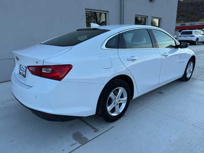 2024 Chevrolet Malibu, $18350. Photo 7