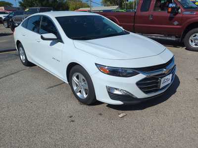 2024 Chevrolet Malibu, $18350. Photo 1