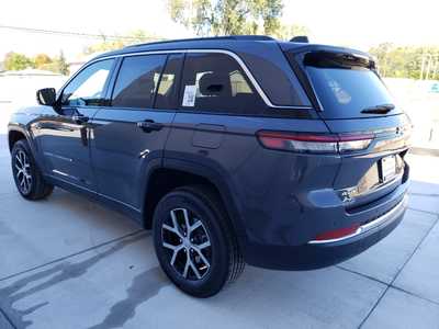 2025 Jeep Grand Cherokee, $44240. Photo 4