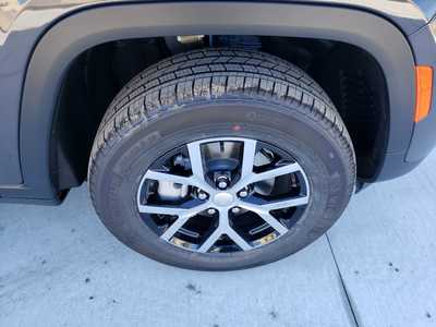 2025 Jeep Grand Cherokee, $44240. Photo 7