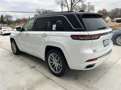 2025 Jeep Grand Cherokee, $59075. Photo 4