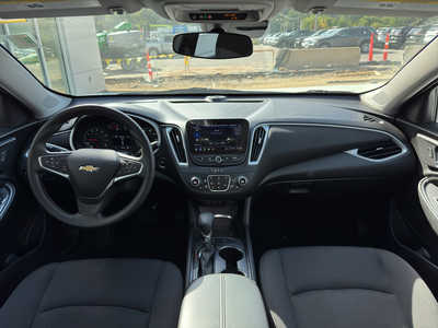 2024 Chevrolet Malibu, $18450. Photo 3