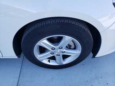 2024 Chevrolet Malibu, $18450. Photo 7