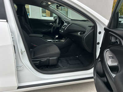 2024 Chevrolet Malibu, $18450. Photo 12