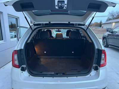 2011 Ford Edge, $9490. Photo 6