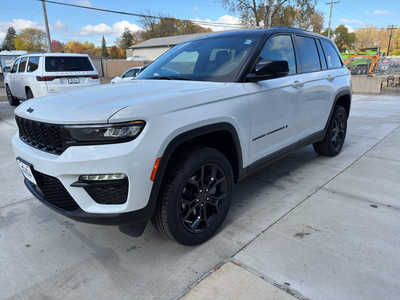 2025 Jeep Grand Cherokee, $48890. Photo 3