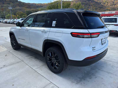 2025 Jeep Grand Cherokee, $48890. Photo 4