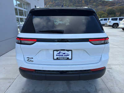 2025 Jeep Grand Cherokee, $48890. Photo 5