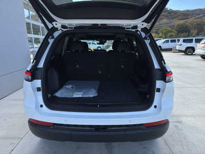 2025 Jeep Grand Cherokee, $48890. Photo 6