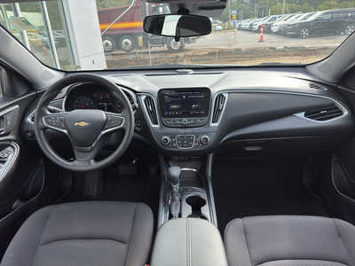 2024 Chevrolet Malibu, $18550. Photo 3