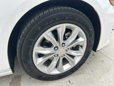 2024 Chevrolet Malibu, $18550. Photo 9