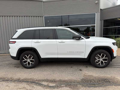 2024 Jeep Grand Cherokee, $39350. Photo 2