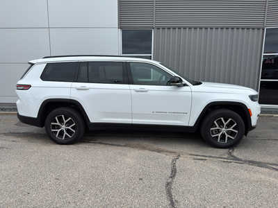 2024 Jeep Grand Cherokee L, $37450. Photo 2
