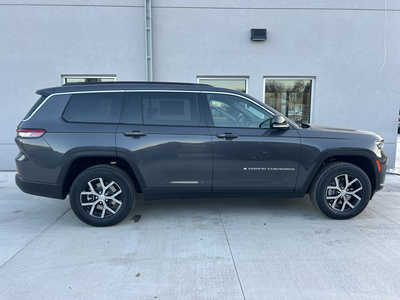 2025 Jeep Grand Cherokee L, $45990. Photo 8