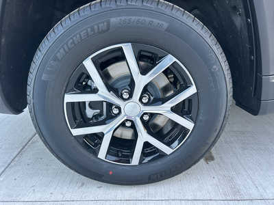 2025 Jeep Grand Cherokee L, $45990. Photo 9