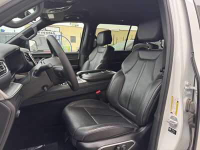 2024 Jeep Wagoneer, $48750. Photo 10