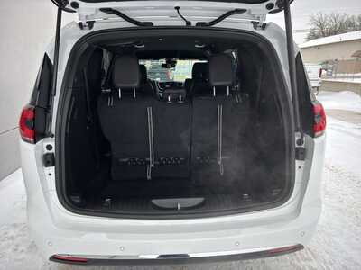 2026 Chrysler Pacifica, $44415. Photo 6