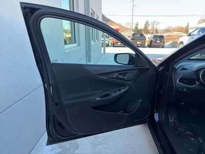 2024 Chevrolet Malibu, $18450. Photo 10