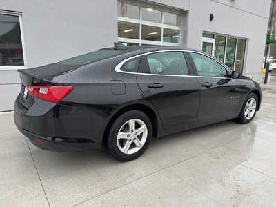 2024 Chevrolet Malibu, $18450. Photo 3
