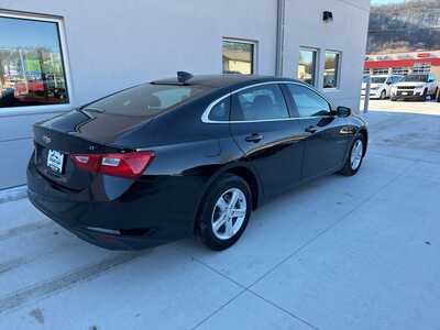 2024 Chevrolet Malibu, $18450. Photo 7